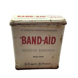 Band Aid Johnson Johnson Plain Pad Adhesive Bandage Tin 47 Assorted  Vintage